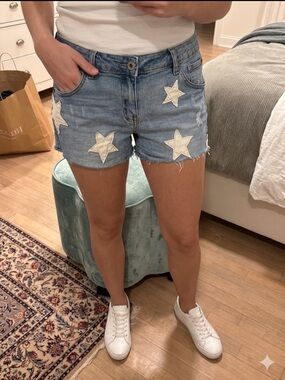 Vintage Havana Light Blue Denim Shorts with White Star Appliqués